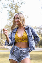 Load image into Gallery viewer, Crochet Daisy Longline Bralette