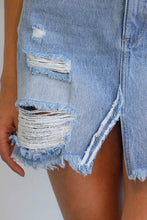 Load image into Gallery viewer, MID RISE MINI SKIRT