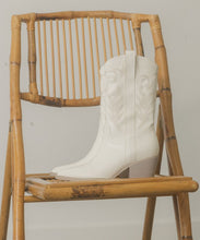 Load image into Gallery viewer, SEPHIRA - Oasis Society Embroidered Short Boot