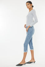 Load image into Gallery viewer, MID RISE CAPRI JEAN PANTS