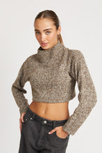 Load image into Gallery viewer, CONTRASTED TURTLE NECK CROP TOP