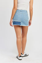 Load image into Gallery viewer, PATCH WORK DENIM MINI SKIRT