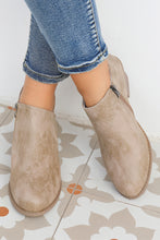 Load image into Gallery viewer, Philippine Gray Tulip Opening Suede Ankle Boots