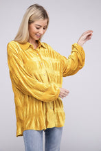 Load image into Gallery viewer, Wrinkle Effect Tiered Shirring Velvet Shirt