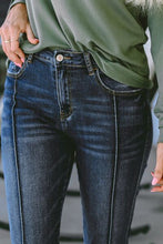 Load image into Gallery viewer, Slim Cropped Jeans with Pockets