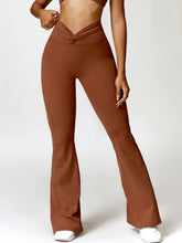 Load image into Gallery viewer, Twisted High Waist Active Pants with Pockets